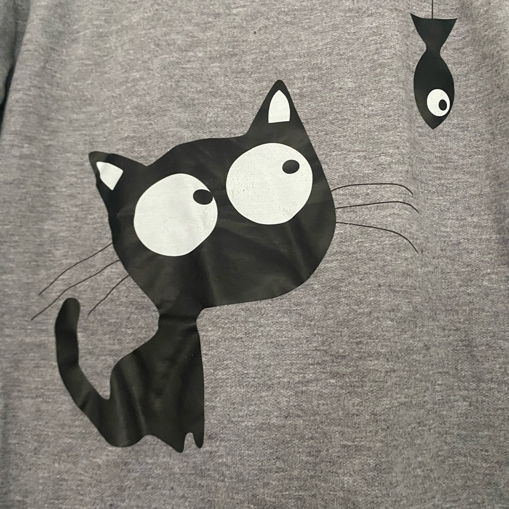 Cat & Fish Comfy Long-Sleeved Top - Picture 3 of 4